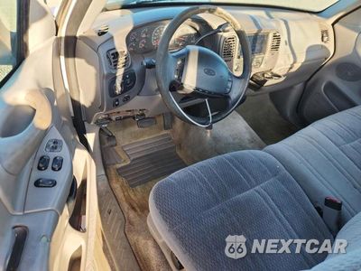 Zdjęcie 8 z 12 samochodu: 1998 FORD F150 VIN:1FTDF1723WNA10188 - miniatura