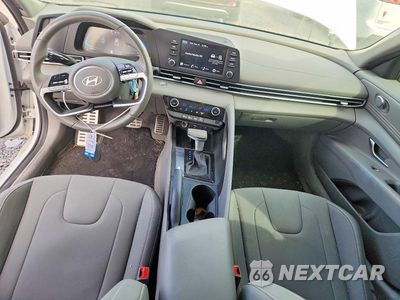 Zdjęcie 8 z 12 samochodu: 2025 HYUNDAI ELANTRA SEL SPORT VIN:KMHLM4DG6SU058475 - miniatura