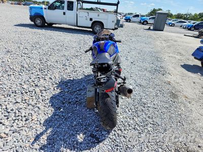 Czwarte zdjęcie samochodu z boku: 2026 SUZUKI GSX-R750 VIN:JS1GR7MA5T7100830 - miniatura