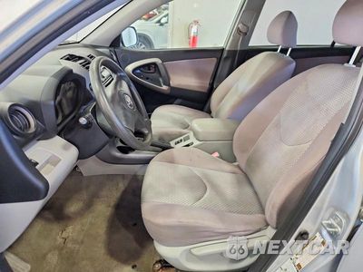 Zdjęcie 7 z 13 samochodu: 2007 TOYOTA RAV4 BASE VIN:JTMBK33V475018669 - miniatura