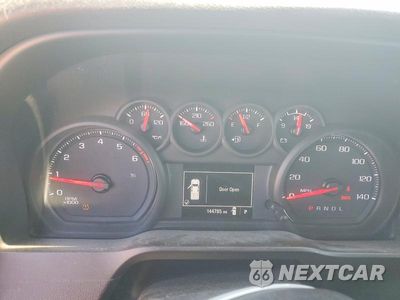 Zdjęcie 9 z 12 samochodu: 2020 CHEVROLET SILVERADO C1500 VIN:3GCNWAEF8LG277647 - miniatura