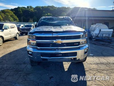 Piąte zdjęcie samochodu w środku: 2015 CHEVROLET SILVERADO K2500 HEAVY DUTY LTZ VIN:1GC1KWE8XFF647365 - miniatura