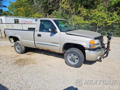 Czwarte zdjęcie samochodu z boku: 2006 GMC SIERRA K2500 HEAVY DUTY VIN:1GTHK24U06E211197 - miniatura