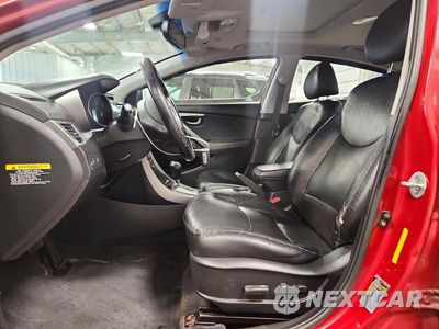 Zdjęcie 7 z 12 samochodu: 2013 HYUNDAI ELANTRA LIMITED VIN:KMHDH4AE8DU634016 - miniatura