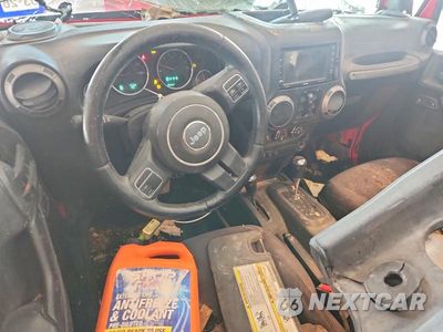 Zdjęcie 8 z 12 samochodu: 2015 JEEP WRANGLER UNLIMITED SPORT VIN:1C4BJWDG0FL541945 - miniatura