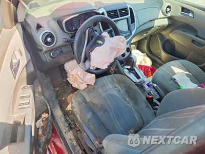 Zdjęcie 8 z 12 samochodu: 2018 CHEVROLET SONIC LT VIN:1G1JD5SH1J4126685 - miniatura
