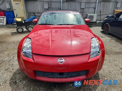 Piąte zdjęcie samochodu w środku: 2004 NISSAN 350Z ENTHUSIAST VIN:JN1AZ36D14T110603 - miniatura