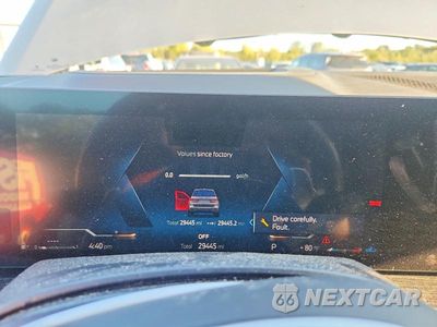 Zdjęcie 9 z 13 samochodu: 2025 BMW X7 XDRIVE40I VIN:5UX23EM06S9X80414 - miniatura