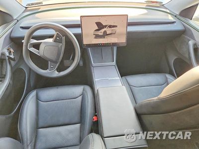 Zdjęcie 8 z 12 samochodu: 2026 TESLA MODEL Y VIN:7SAYGDED1TF450430 - miniatura