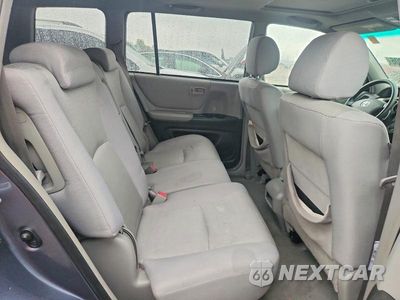 Zdjęcie 10 z 12 samochodu: 2007 TOYOTA HIGHLANDER BASE VIN:JTEEP21A370221439 - miniatura