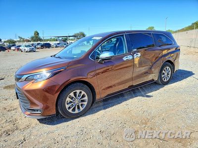 2023 TOYOTA SIENNA LE 5TDKRKEC1PS139753 - główne zdjęcie licytacji z USA - miniatura