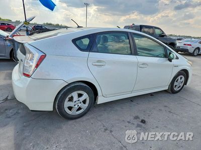 Trzecie zdjęcie samochodu z tyłu: 2010 TOYOTA PRIUS III VIN:JTDKN3DU8A1100349 - miniatura