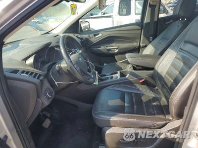 Zdjęcie 7 z 13 samochodu: 2017 FORD ESCAPE TITANIUM VIN:1FMCU0JD7HUC63458 - miniatura