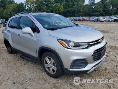 Czwarte zdjęcie samochodu z boku: 2018 CHEVROLET TRAX 1LT VIN:KL7CJPSB3JB658996 - miniatura