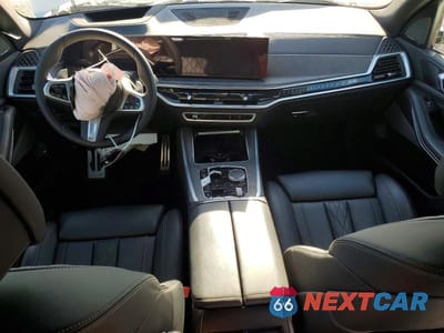 Zdjęcie 8 z 14 samochodu: 2024 BMW X5 XDRIVE50E VIN:5UX43EU00R9T75538 - miniatura
