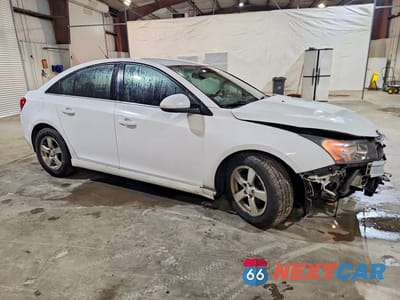 Czwarte zdjęcie samochodu z boku: 2013 CHEVROLET CRUZE LT VIN:1G1PC5SB9D7275633 - miniatura
