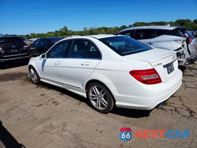 Drugie zdjęcie samochodu z przodu: 2014 MERCEDES-BENZ C 300 4MATIC VIN:WDDGF8AB9EG177615 - miniatura