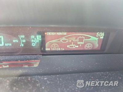 Zdjęcie 9 z 12 samochodu: 2013 TOYOTA PRIUS THREE VIN:JTDKN3DU4D5578961 - miniatura