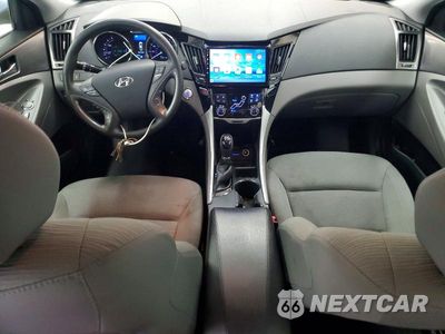 Zdjęcie 8 z 12 samochodu: 2013 HYUNDAI SONATA HYBRID VIN:KMHEC4A40DA083849 - miniatura