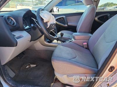 Zdjęcie 7 z 12 samochodu: 2008 TOYOTA RAV4 BASE VIN:JTMBD33VX86077148 - miniatura