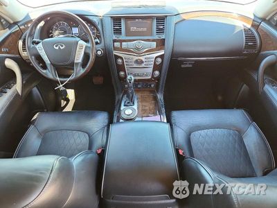 Zdjęcie 8 z 13 samochodu: 2019 INFINITI QX80 LUXE VIN:JN8AZ2NF8K9685855 - miniatura