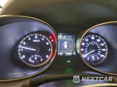 Zdjęcie 9 z 13 samochodu: 2018 HYUNDAI SANTA FE SE VIN:KM8SMDHF9JU272338 - miniatura