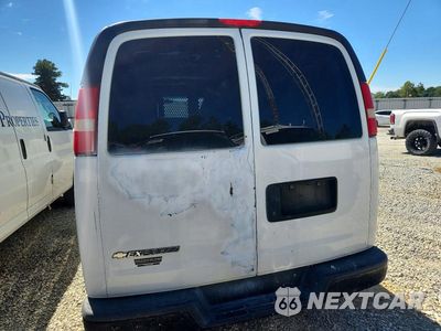 Zdjęcie 6 z 12 samochodu: 2010 CHEVROLET EXPRESS G1500 VIN:1GCUGADX1A1152116 - miniatura