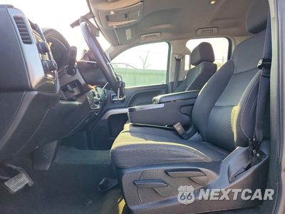 Zdjęcie 7 z 13 samochodu: 2018 CHEVROLET SILVERADO K1500 LT VIN:1GCVKREC5JZ154076 - miniatura