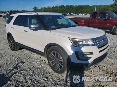 Czwarte zdjęcie samochodu z boku: 2017 FORD EXPLORER PLATINUM VIN:1FM5K8HT8HGC08834 - miniatura