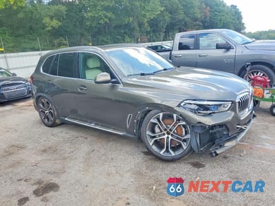 Czwarte zdjęcie samochodu z boku: 2021 BMW X5 SDRIVE 40I VIN:5UXCR4C07M9F79366 - miniatura