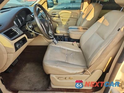 Zdjęcie 7 z 13 samochodu: 2010 CADILLAC ESCALADE ESV LUXURY VIN:1GYUKHEF8AR138349 - miniatura
