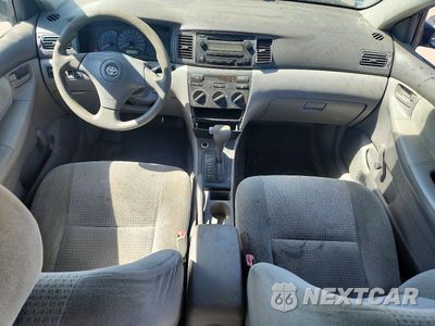 Zdjęcie 8 z 12 samochodu: 2005 TOYOTA COROLLA CE VIN:1NXBR32E65Z454127 - miniatura
