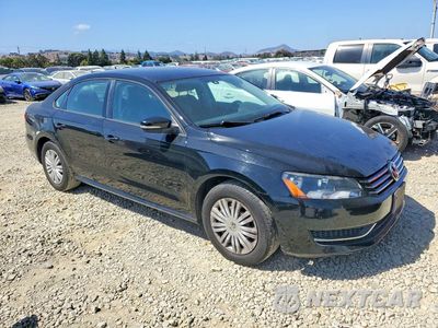 Czwarte zdjęcie samochodu z boku: 2015 VOLKSWAGEN PASSAT S VIN:1VWAT7A31FC075940 - miniatura
