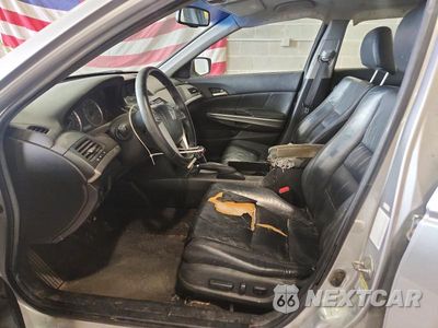 Zdjęcie 7 z 12 samochodu: 2008 HONDA ACCORD EXL VIN:1HGCP368X8A015037 - miniatura