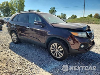 Czwarte zdjęcie samochodu z boku: 2011 KIA SORENTO LX VIN:5XYKT4A28BG181577 - miniatura