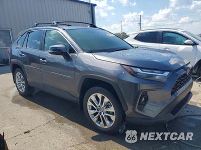 Czwarte zdjęcie samochodu z boku: 2024 TOYOTA RAV4 XLE PREMIUM VIN:2T3A1RFV4RC452990 - miniatura