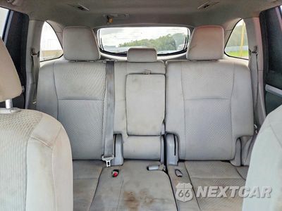 Zdjęcie 10 z 14 samochodu: 2018 TOYOTA HIGHLANDER LE VIN:5TDZZRFHXJS243649 - miniatura