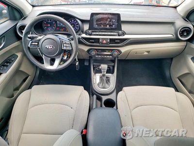 Zdjęcie 8 z 12 samochodu: 2019 KIA FORTE LXS VIN:3KPF24AD0KE119867 - miniatura