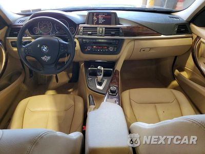 Zdjęcie 8 z 12 samochodu: 2015 BMW 320 I XDRIVE VIN:WBA3C3C5XEPV90040 - miniatura