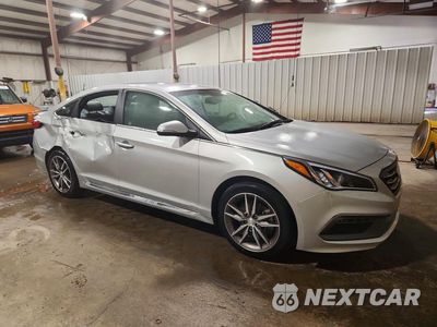 Czwarte zdjęcie samochodu z boku: 2017 HYUNDAI SONATA SPORT 2.0T VIN:5NPE34AB8HH564336 - miniatura