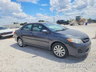 Czwarte zdjęcie samochodu z boku: 2012 TOYOTA COROLLA LE VIN:2T1BU4EE4CC795203 - miniatura