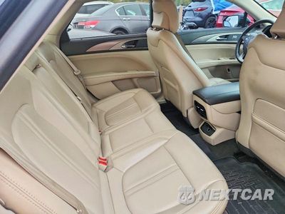 Zdjęcie 10 z 12 samochodu: 2017 LINCOLN MKZ HYBRID PREMIERE VIN:3LN6L5KU5HR653610 - miniatura