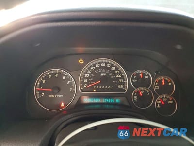 Zdjęcie 9 z 12 samochodu: 2007 GMC ENVOY VIN:1GKDT13S372111785 - miniatura