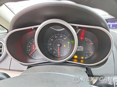 Zdjęcie 9 z 12 samochodu: 2010 MAZDA CX-7 VIN:JM3ER2W5XA0311521 - miniatura