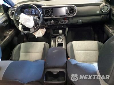 Zdjęcie 8 z 13 samochodu: 2021 TOYOTA TACOMA TRD SPORT VIN:3TMCZ5AN5MM396178 - miniatura