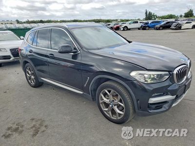 Czwarte zdjęcie samochodu z boku: 2021 BMW X3 SDRIVE30I VIN:5UXTY3C00M9D82083 - miniatura