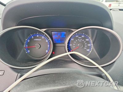 Zdjęcie 9 z 14 samochodu: 2013 HYUNDAI TUCSON LIMITED VIN:KM8JU3AC6DU650528 - miniatura