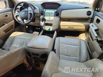 Zdjęcie 8 z 13 samochodu: 2010 HONDA PILOT TOURING VIN:5FNYF3H98AB017976 - miniatura