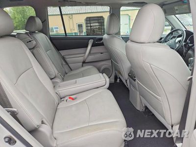 Zdjęcie 11 z 13 samochodu: 2013 TOYOTA HIGHLANDER SE VIN:5TDBK3EH5DS276082 - miniatura