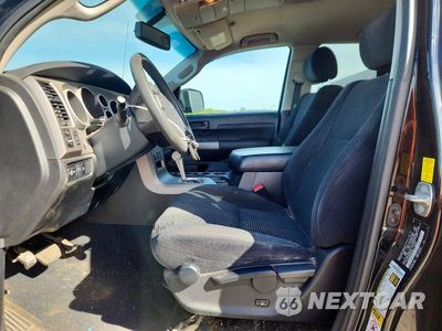 Zdjęcie 7 z 12 samochodu: 2010 TOYOTA TUNDRA DOUBLE CAB SR5 VIN:5TFUY5F13AX133271 - miniatura